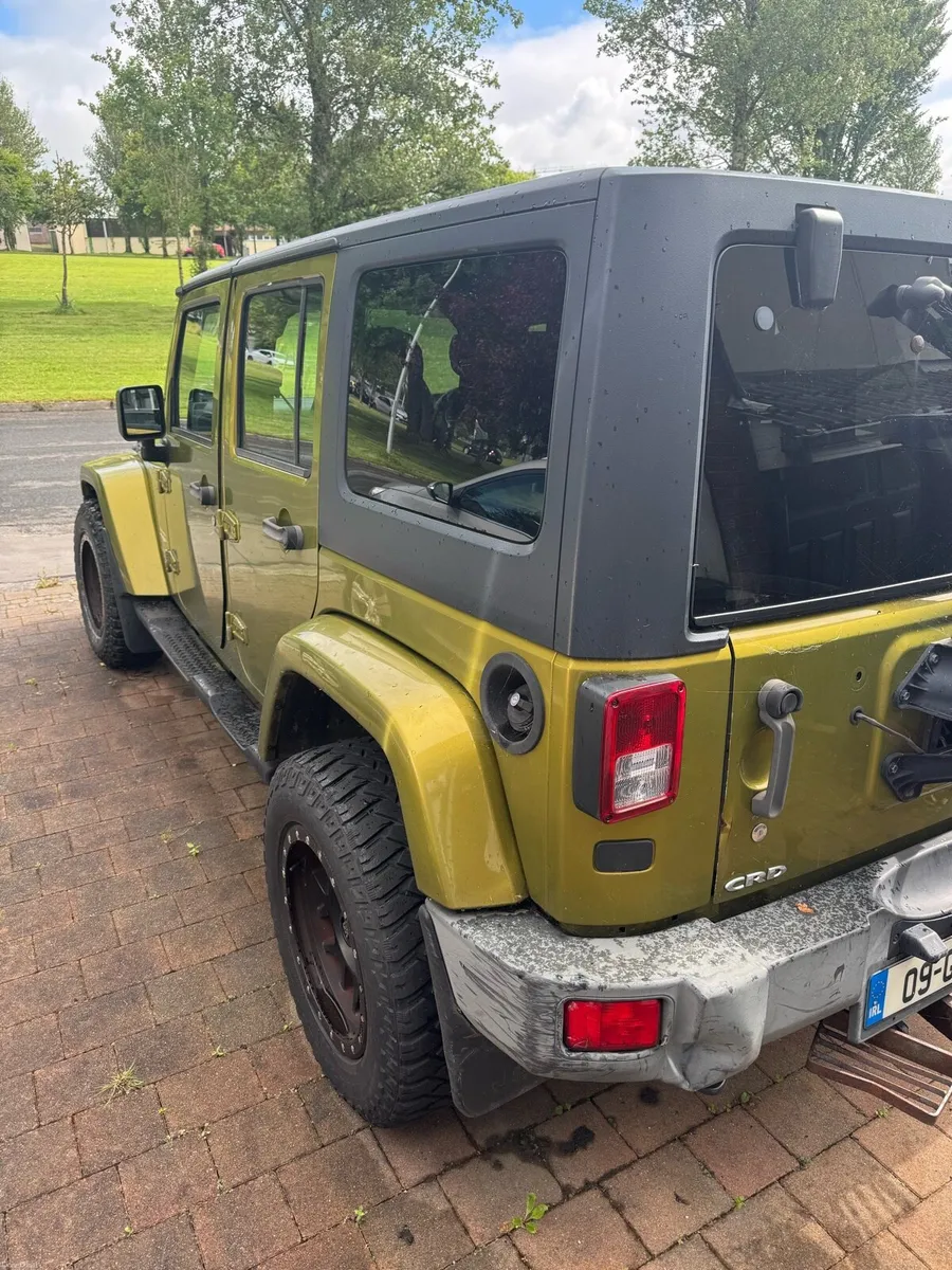 Car - Image 4