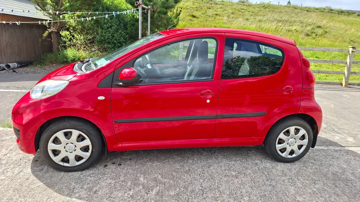 2012 Peugeot 107 1.0 L Petrol Automatic - Image 2