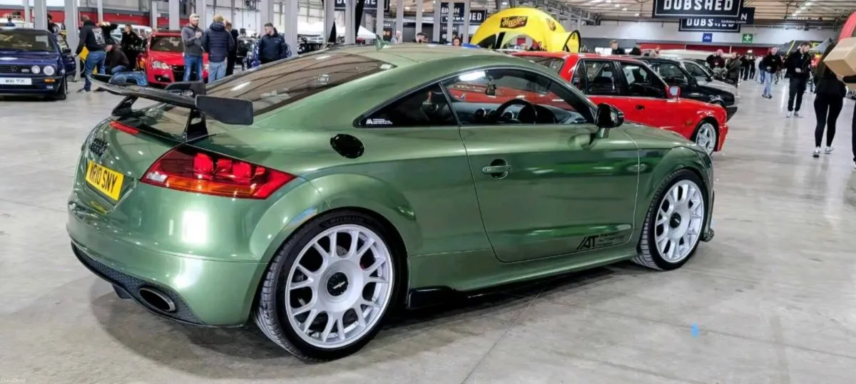 AUDI TTRS 2010 Manual - Image 4