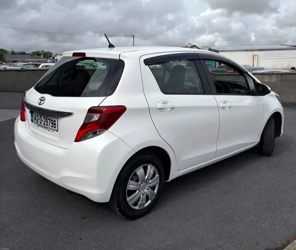 Toyota Vitz 2014 - Image 4
