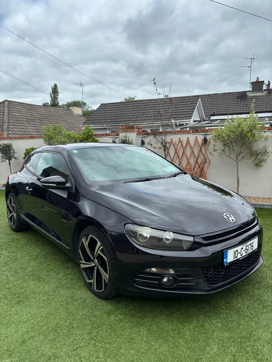 2010 Volkswagen Scirocco - Image 1