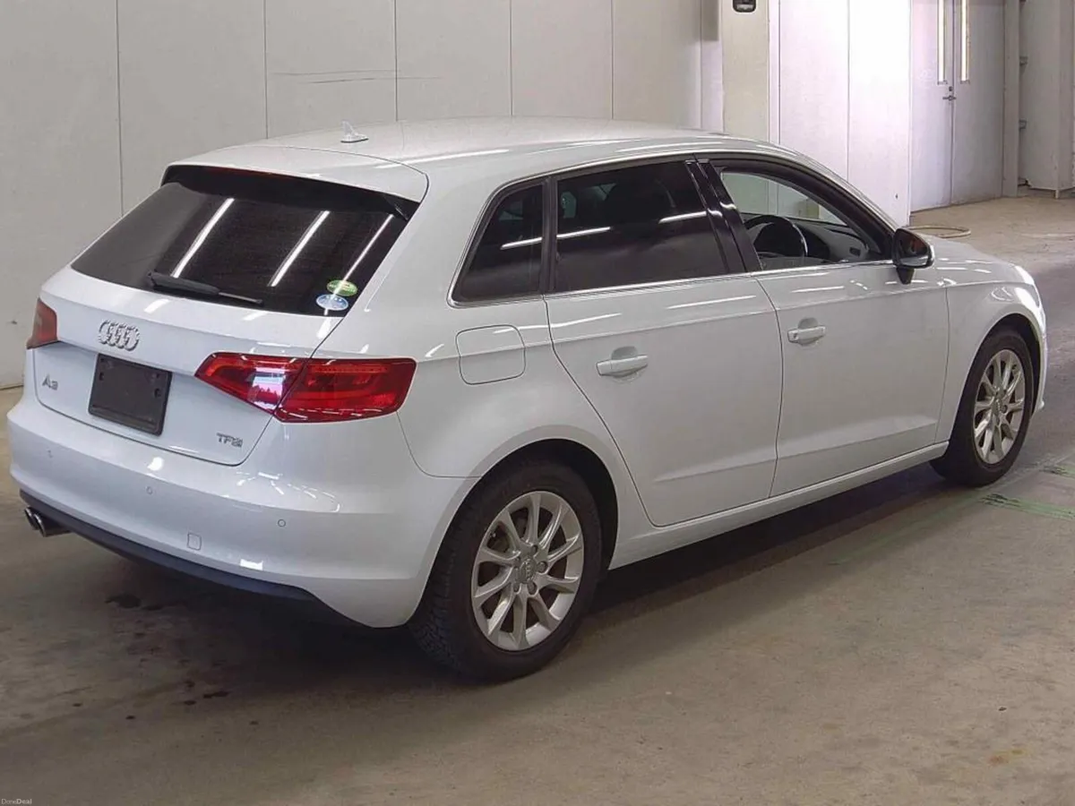 AUDI A3 1.4 TFSI AUTO 2015 - Image 2