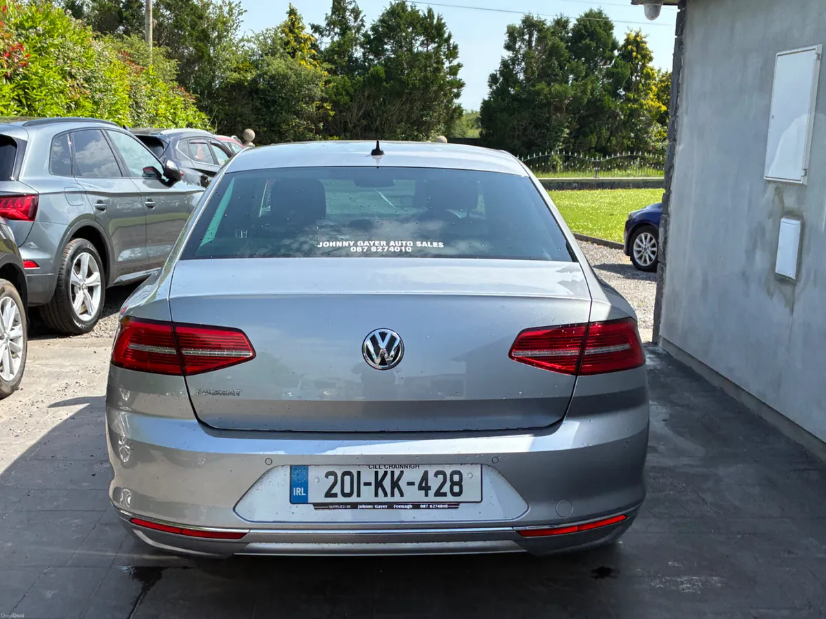 Volkswagen Passat 2020 - Image 5