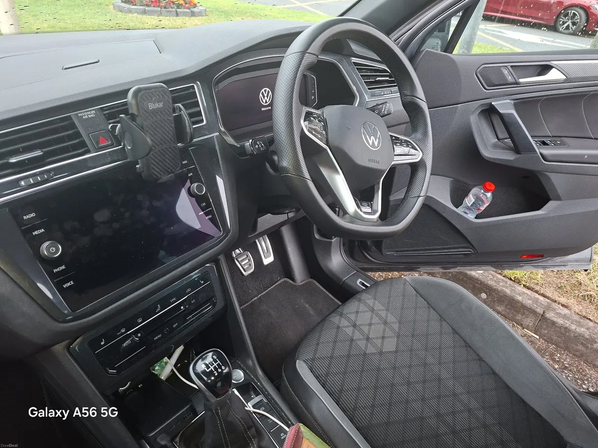 VW R Line Tiguan - Image 3