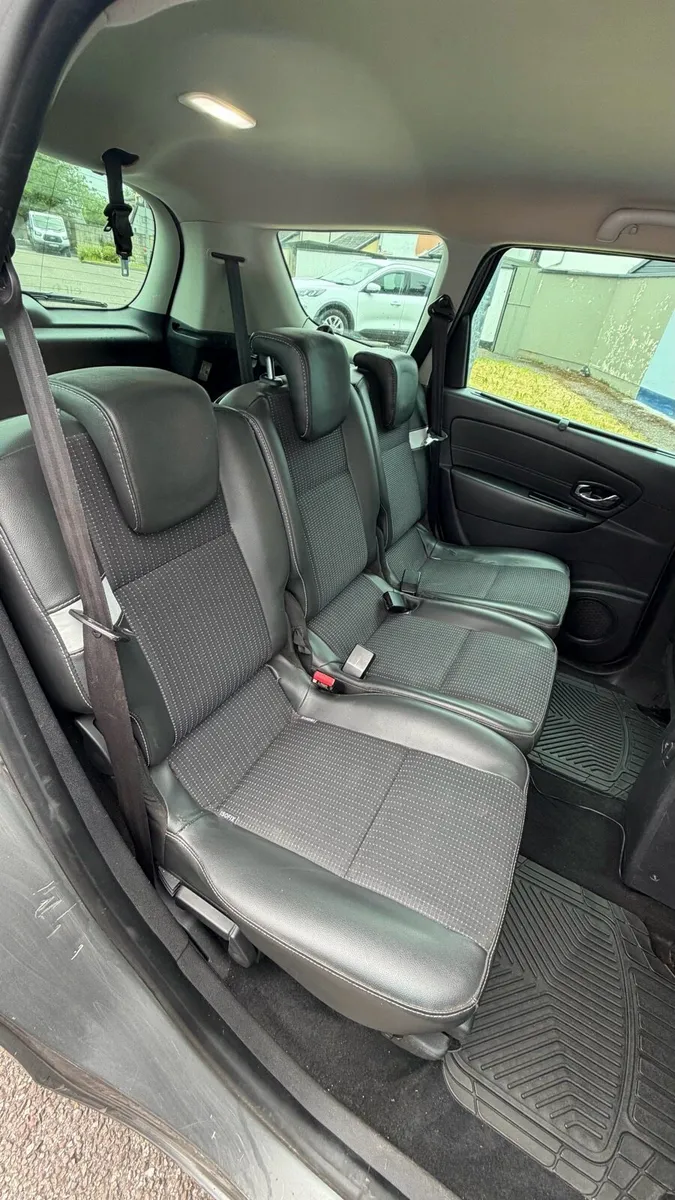 RENAULT GRAND SCENIC 7 SEATS - Image 4