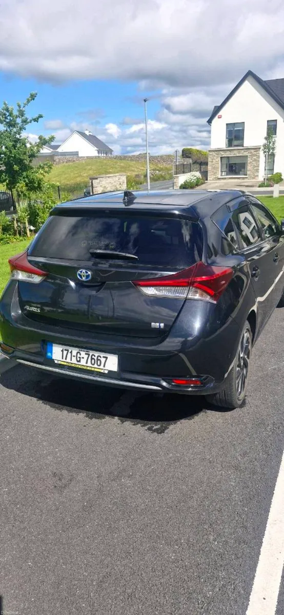 2017 Toyota Auris 1.8L Petrol Hybrid Low Mileage - Image 3