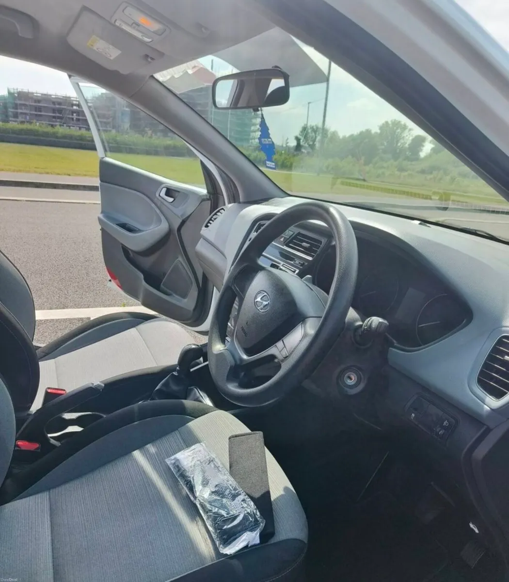 Hyundai i20 Low Mileage - Image 2