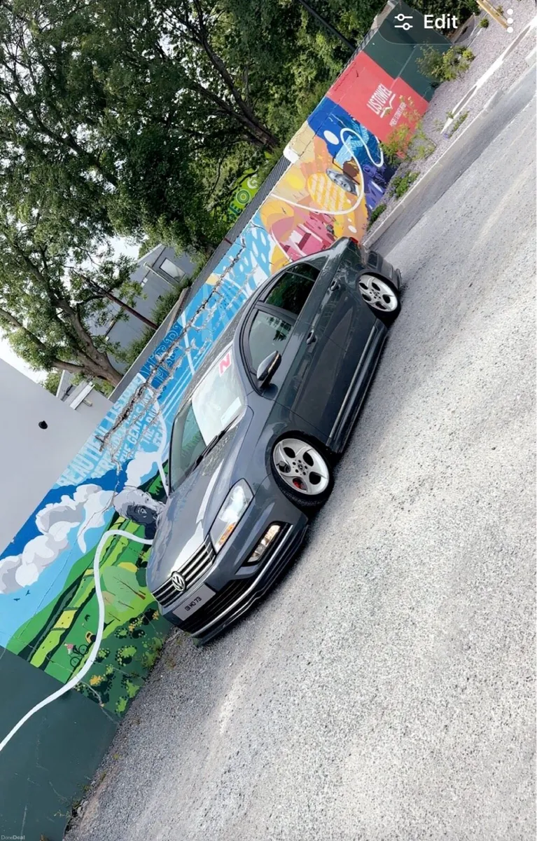 Bagged r line Passat - Image 2