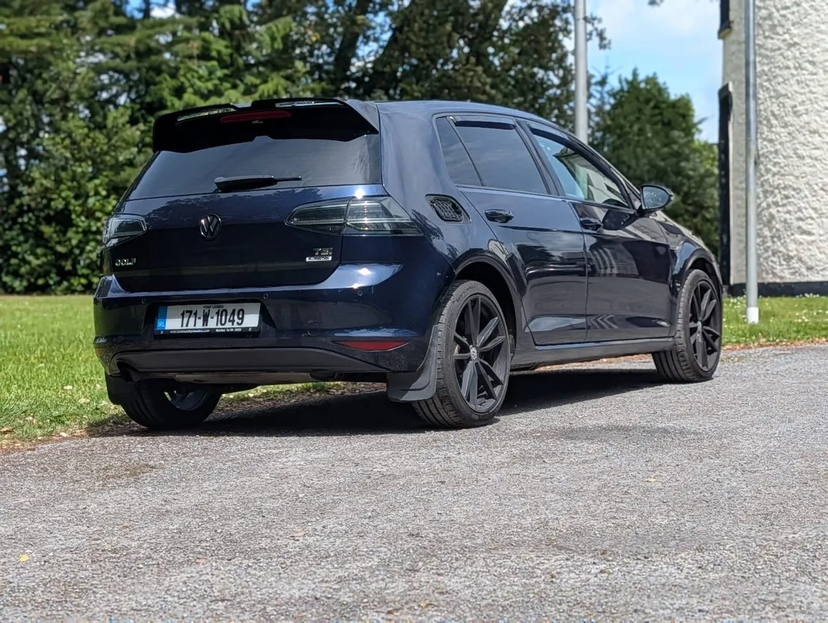 2017 VOLKSWAGEN GOLF LOUNGE 1.2 TSI MANUAL 6SPEED - Image 5
