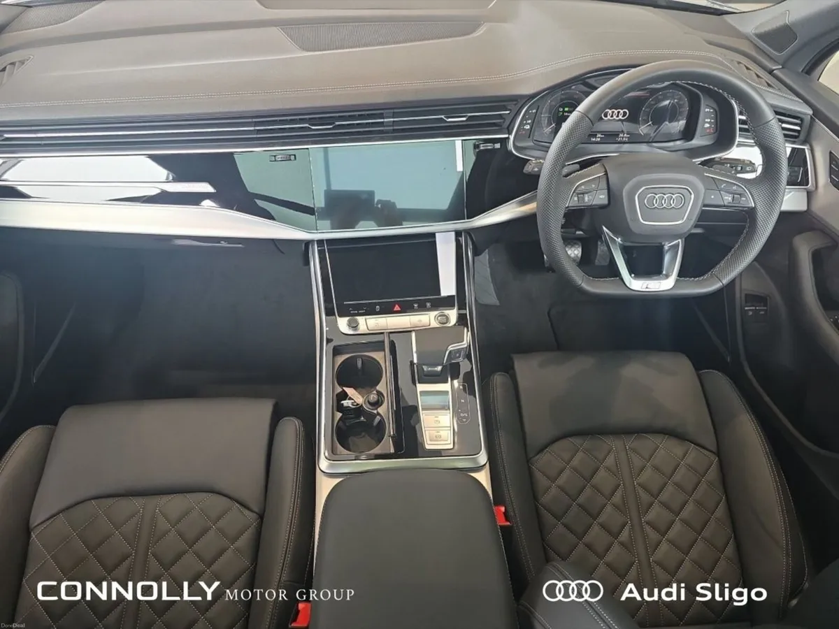 Audi Q7 Competition TFSI e quattro 490bhp Auto Hug - Image 4