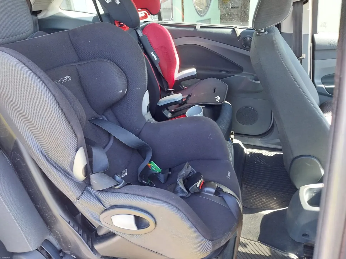 Car - Image 4