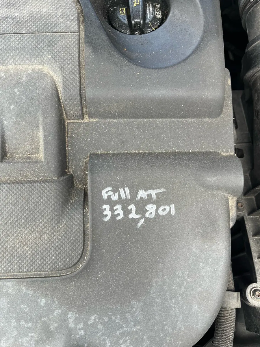 Volkswagen golf - Image 6