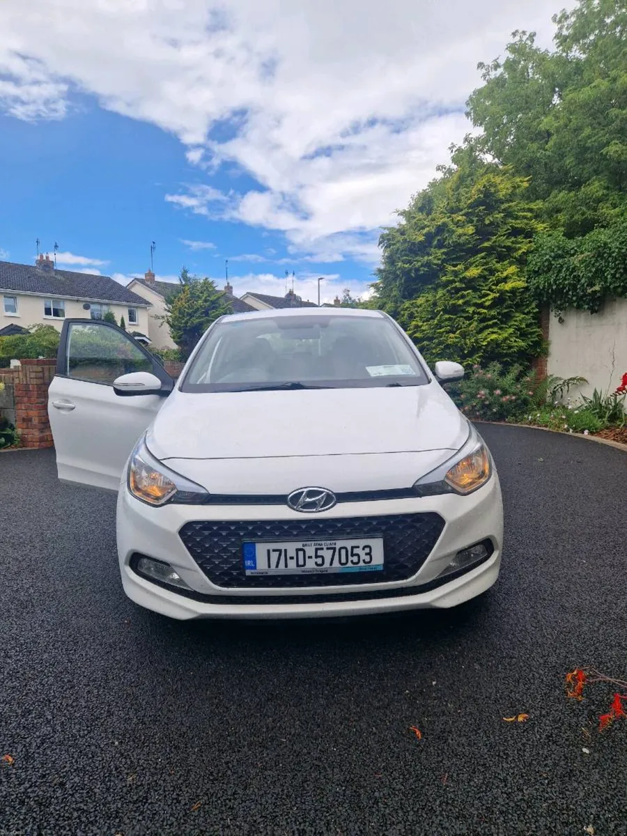 Car - Image 6
