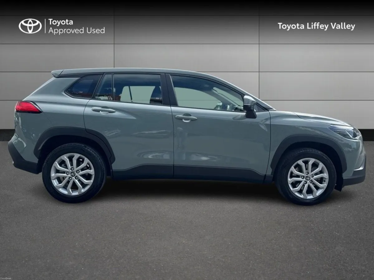Toyota Corolla Cross COROLLA CROSS HYBRID LUNA - Image 3