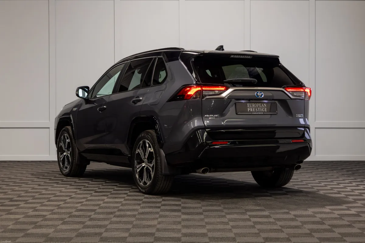 2022 Toyota RAV4 Sport - Image 4