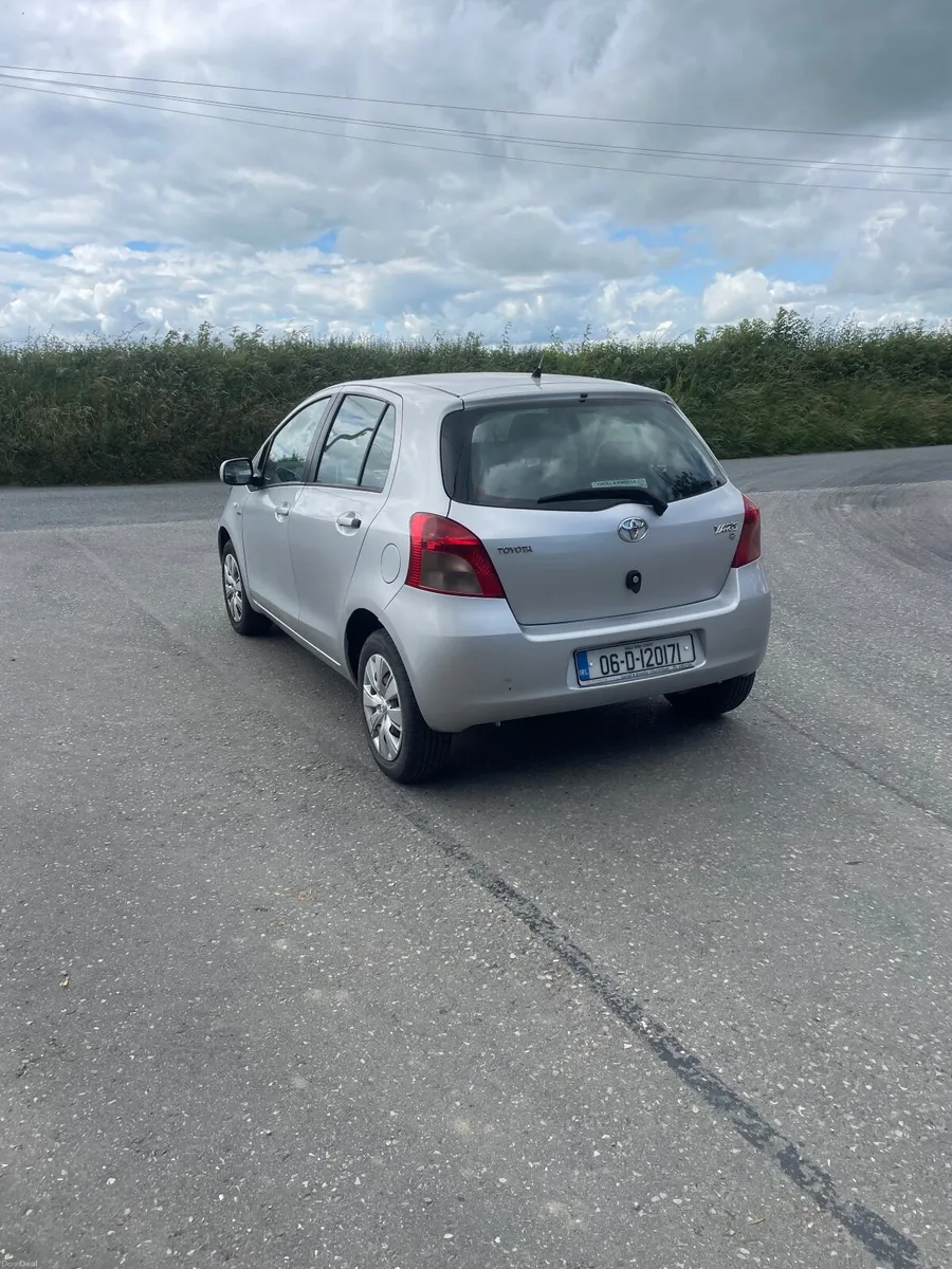 Toyota Yaris 2006 - Image 3