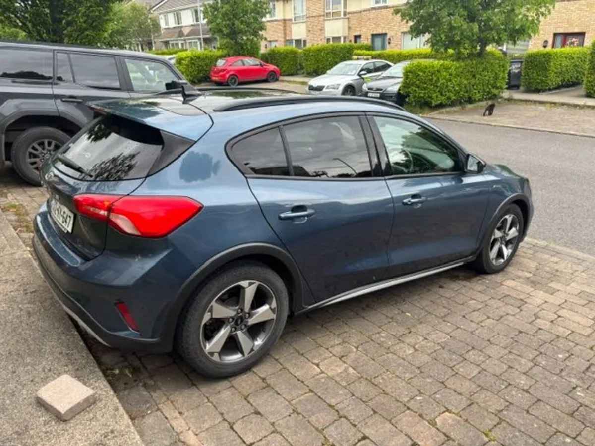 Ford Focus 2020 - Image 2