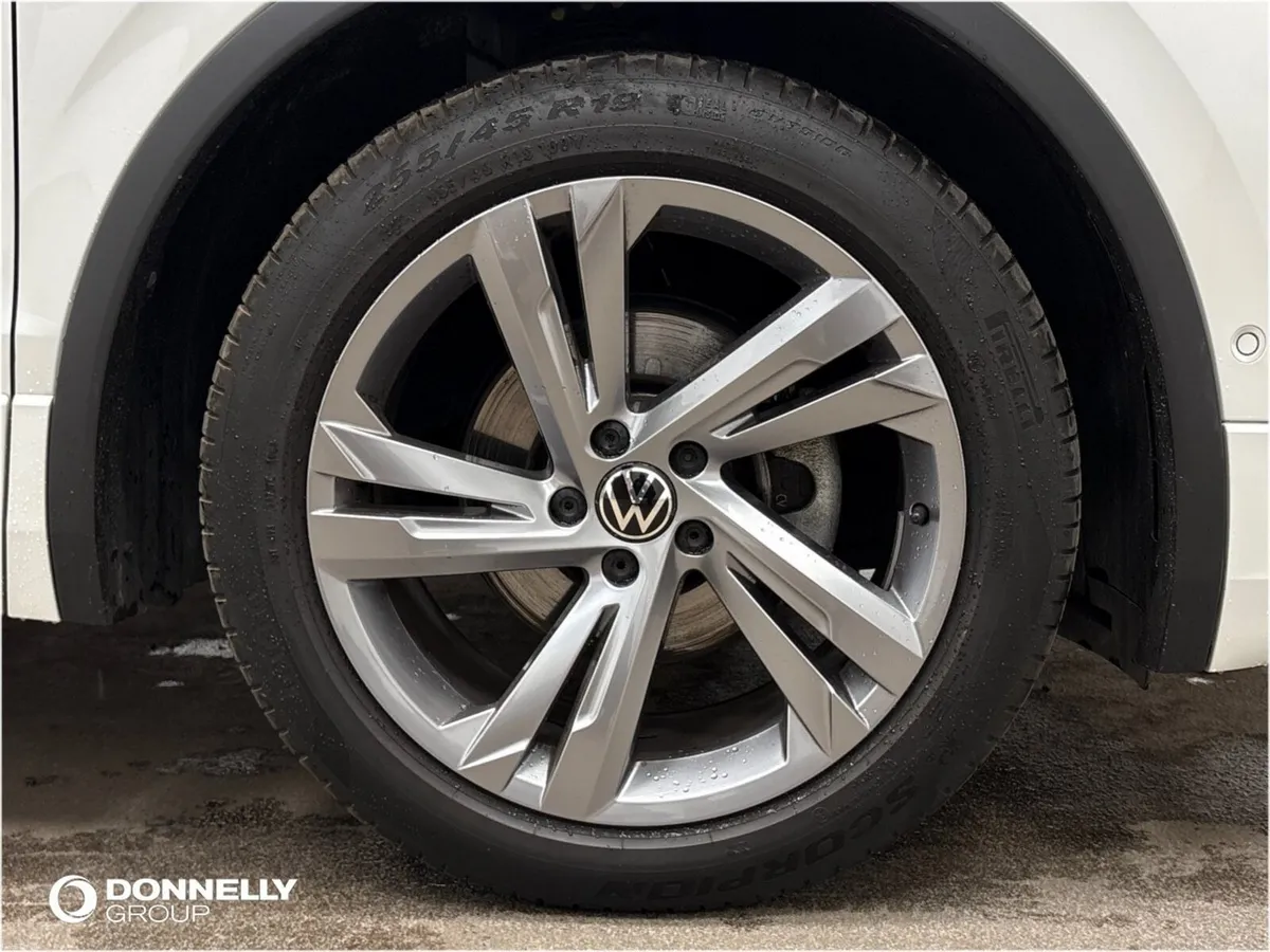 Volkswagen Tiguan Estate Special Edition R-Line Ed - Image 5