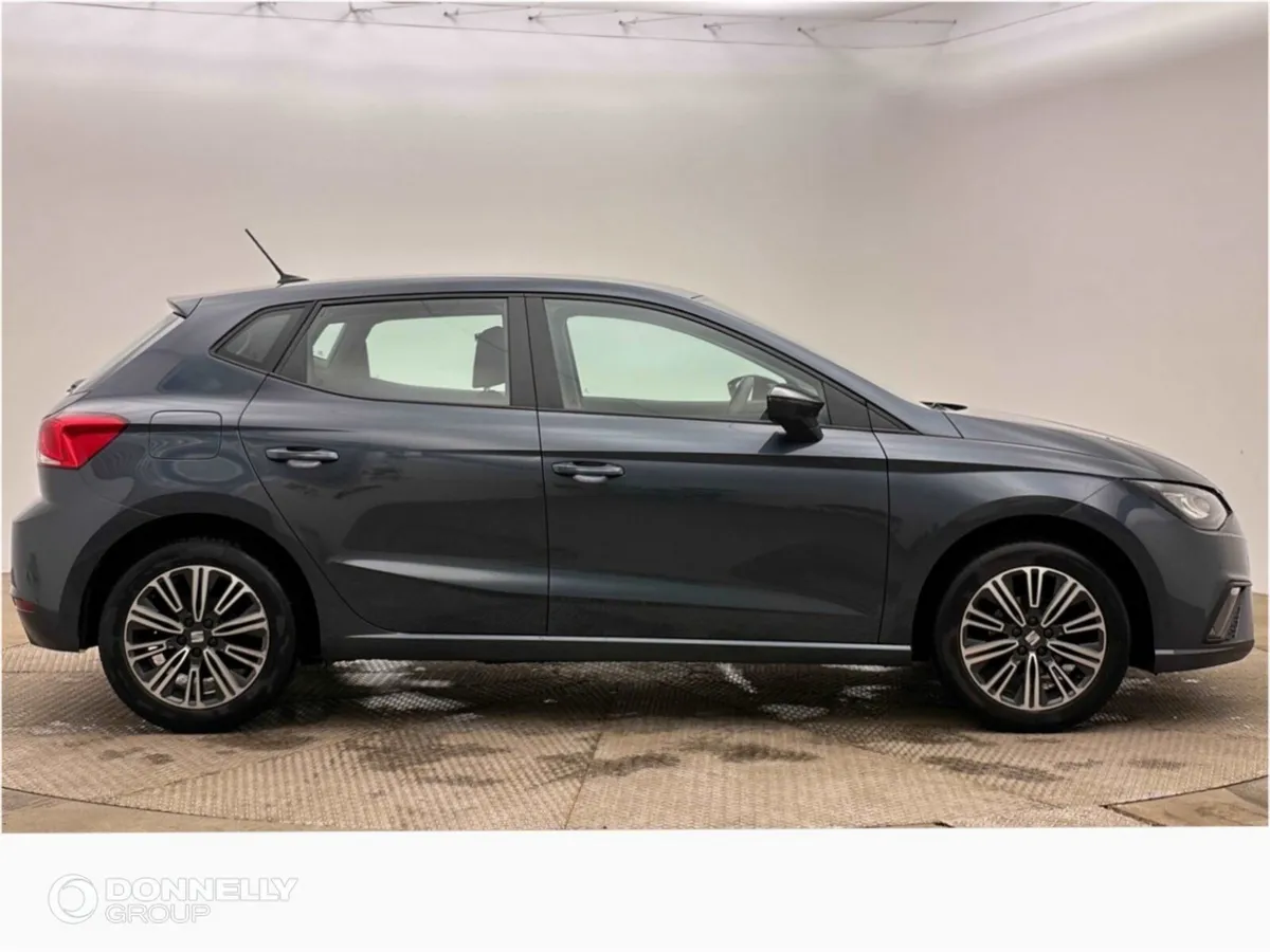 SEAT Ibiza Hatchback SE Technology - Image 4