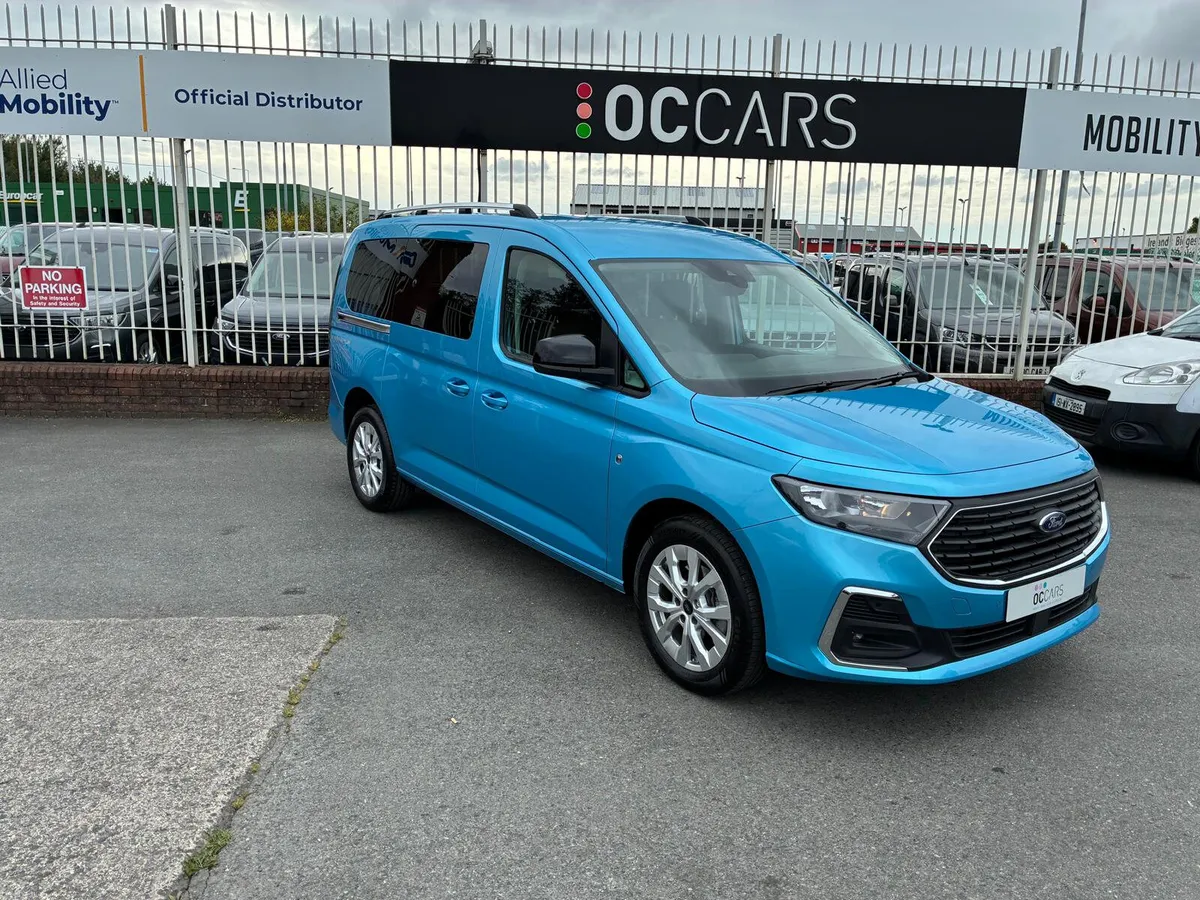 Wheelchair Accessible Taxi Ford Freedom 5 Seats+WC - Image 3