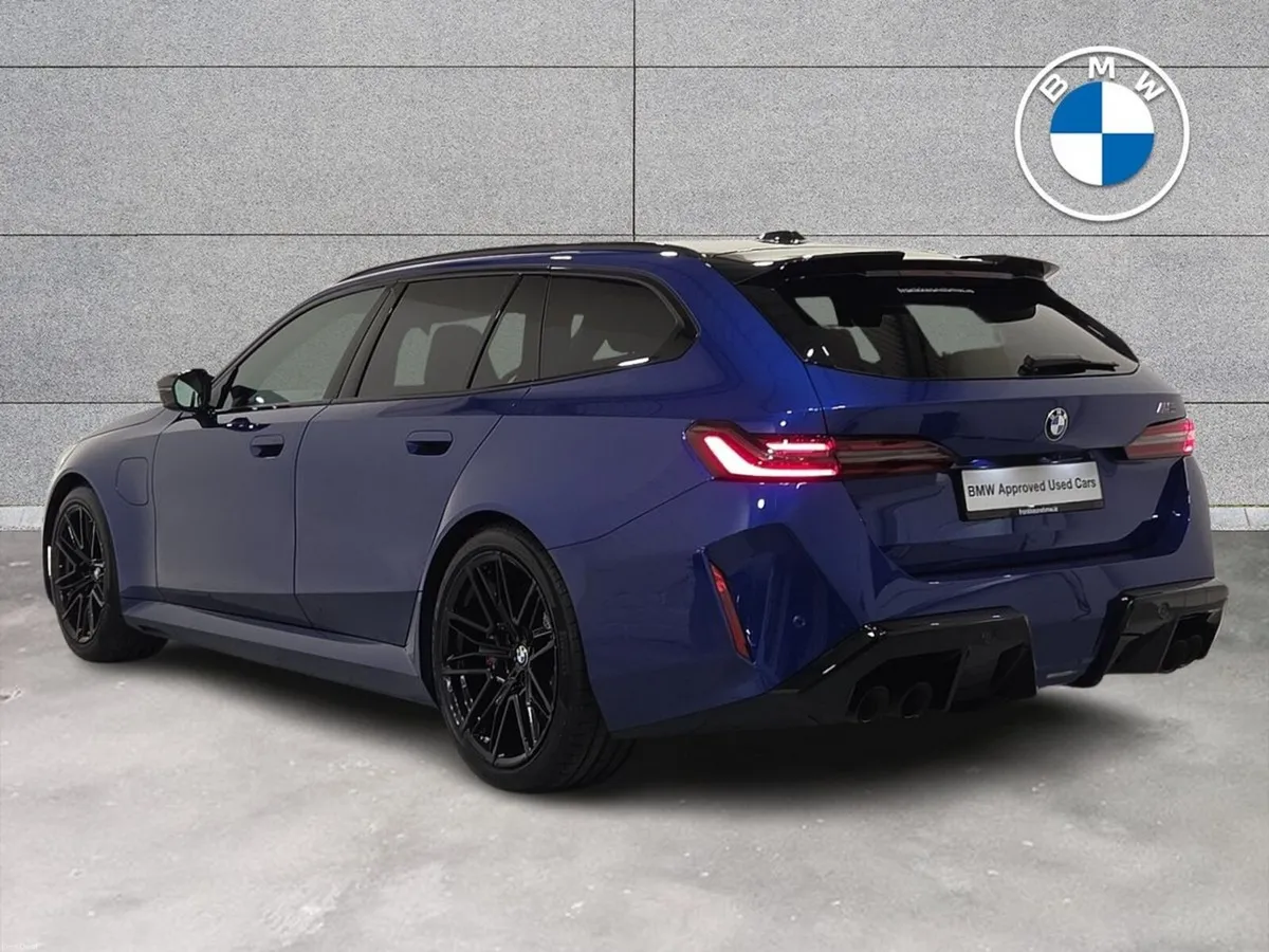BMW M5 Touring - Image 3