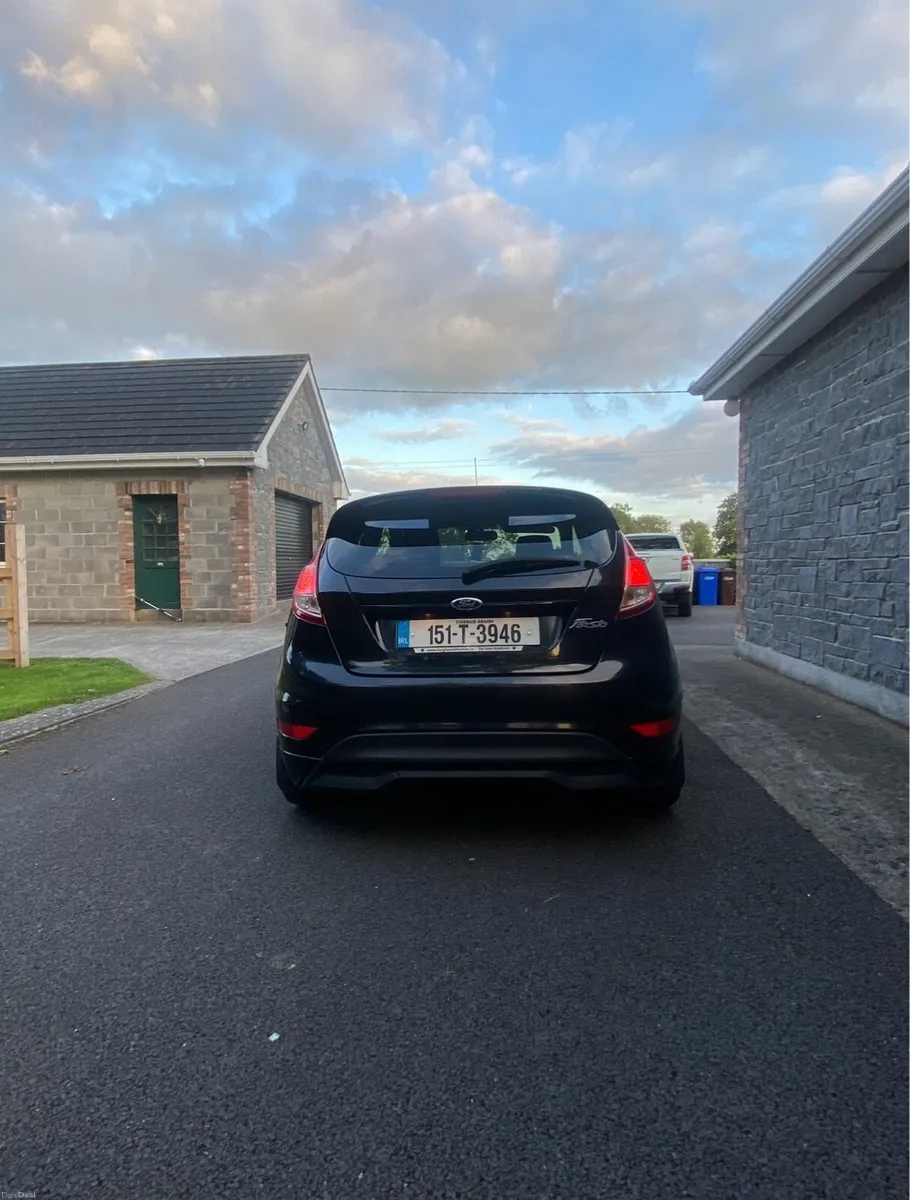 Ford fiesta black edition - Image 2