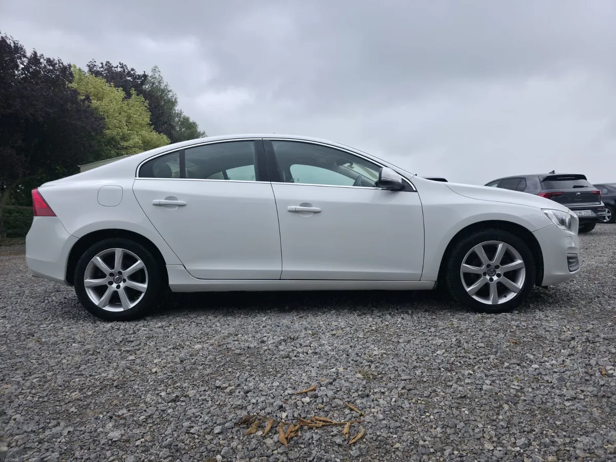 2017 Volvo S60 D4 SE - Image 6
