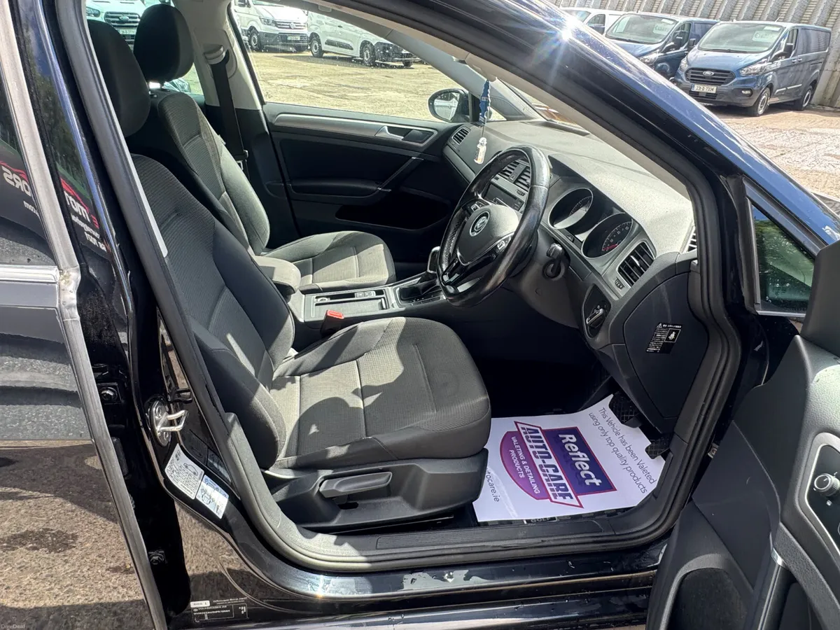 Volkswagen Golf  Estate 1.2 Auto 2017 - Image 6