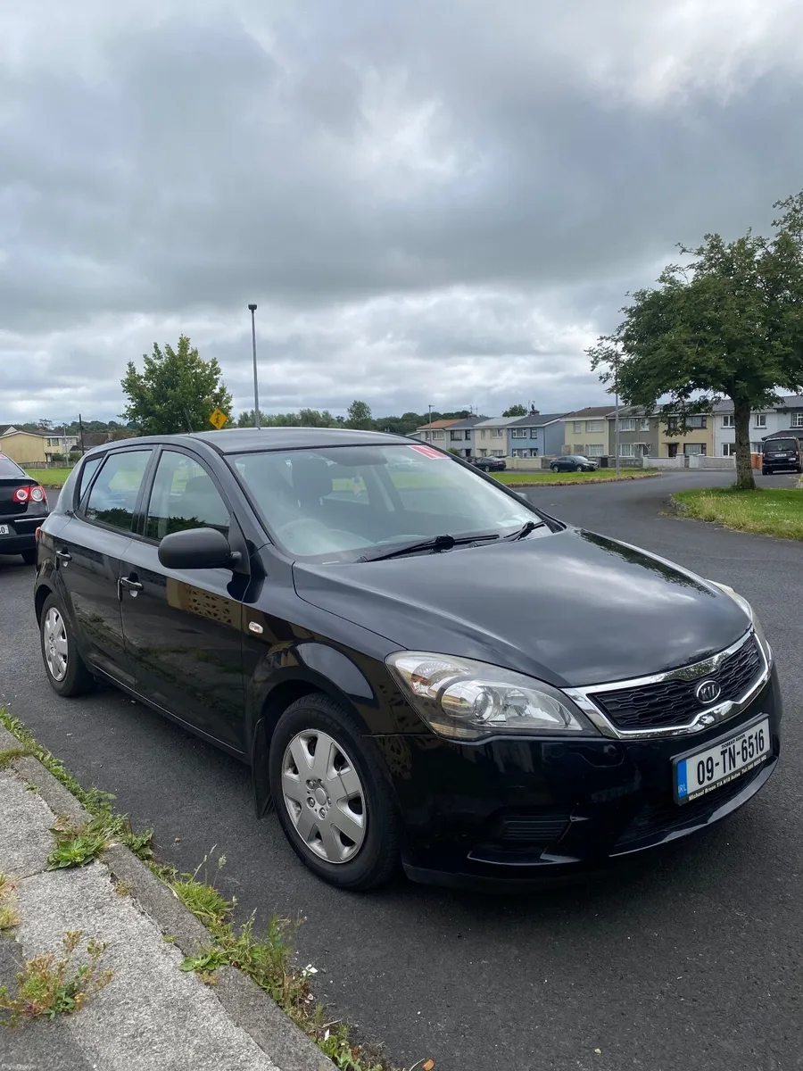 Kia Ceed 2009 - Image 1