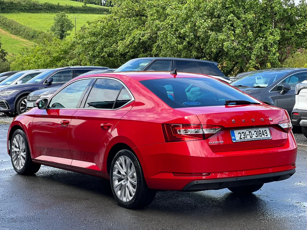 Skoda Superb 2023 - Image 3