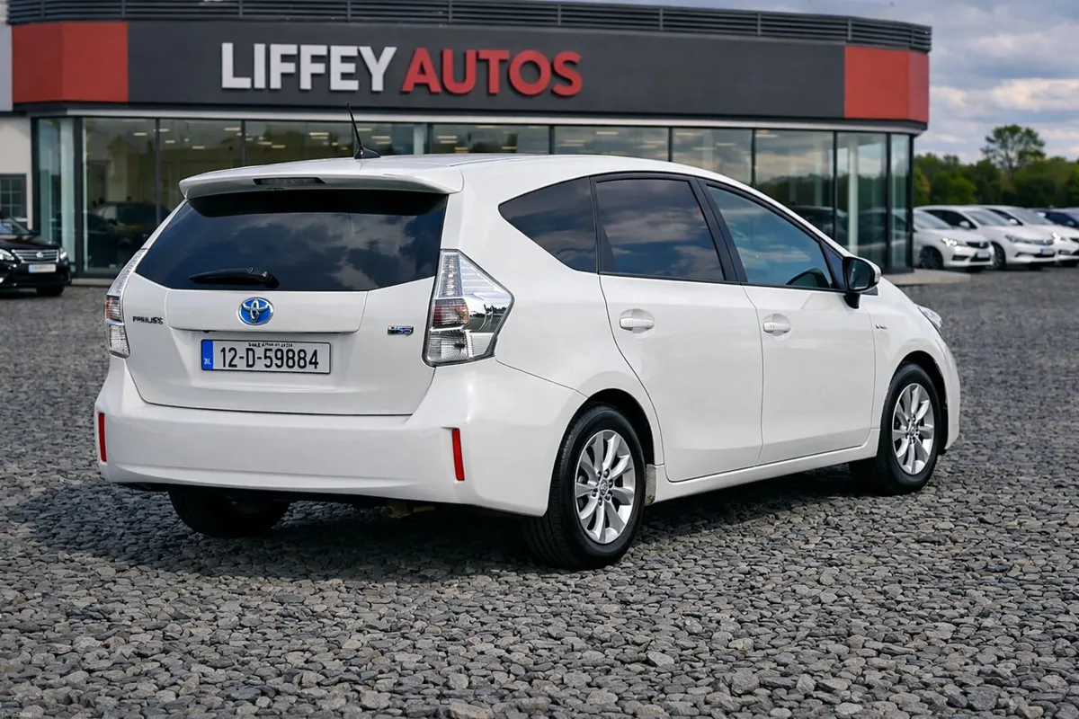 TOYOTA PRIUS ALPHA 2012 - Image 5