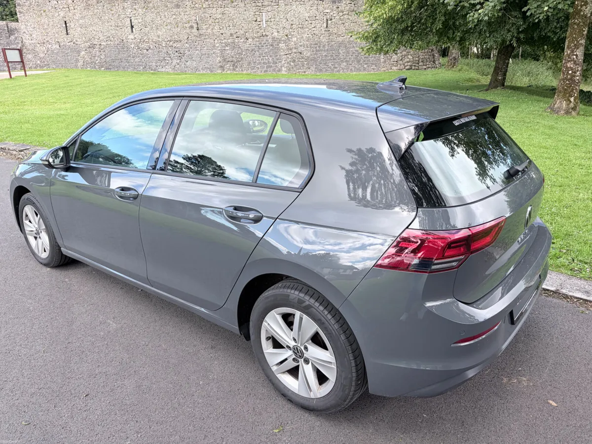 Volkswagen Golf 2022 2.0Tdi Life - Image 2