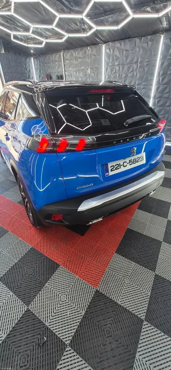 Peugeot 2008 GT - Image 3