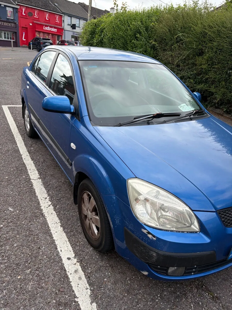 Kia Rio. 190000km.  New NCT.   03/27.  2 keys - Image 2