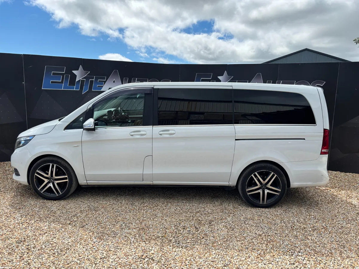 Mercedes-Benz V Class Avantgarde  Automatic 2016 - Image 2