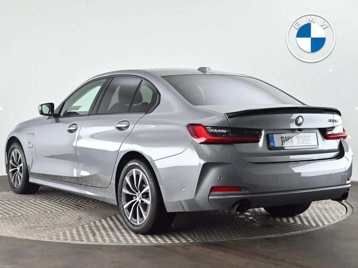 BMW 3-Series 330e Sport Saloon - Image 2