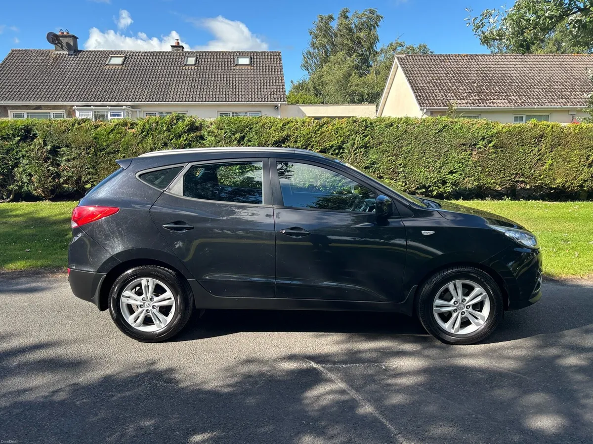 Hyundai ix35 - Image 2
