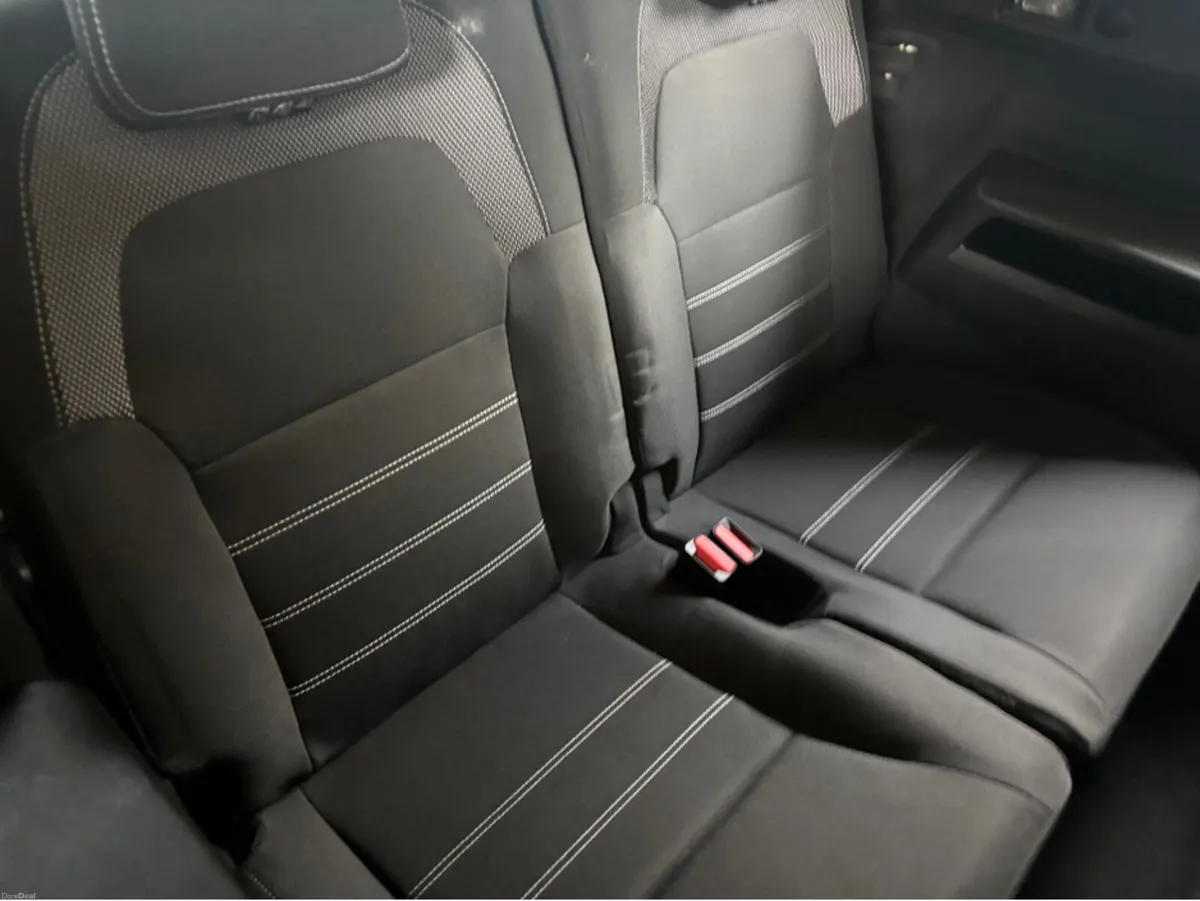 Dacia Jogger COMFORT TCE 110 5DR 7 seater - Image 2