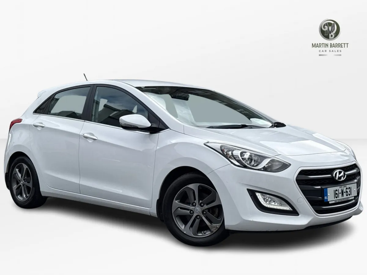 Hyundai i30 DELUXE 4DR 5DR - Image 1