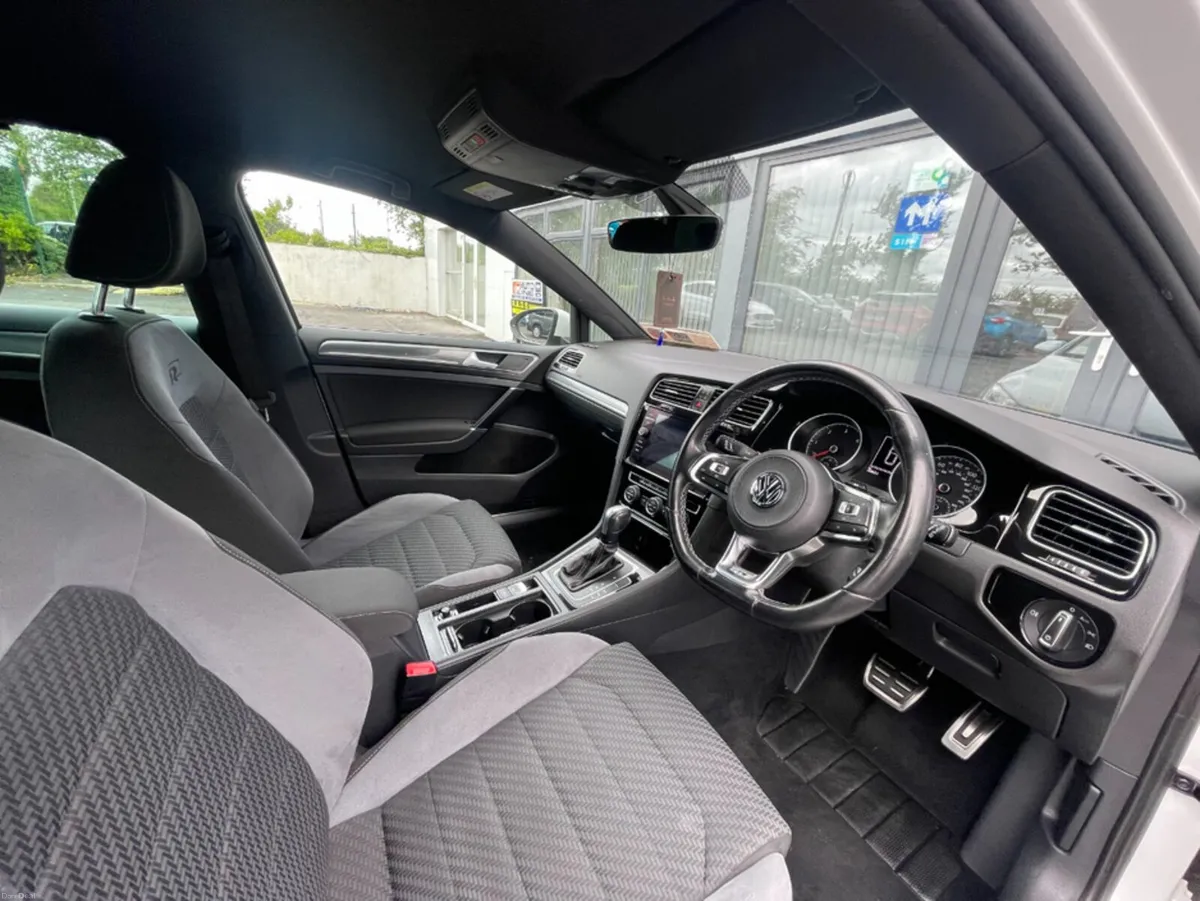 Volkswagen Golf R-LINE TDI 5DR AUTO 150PS 2.0 - Image 6