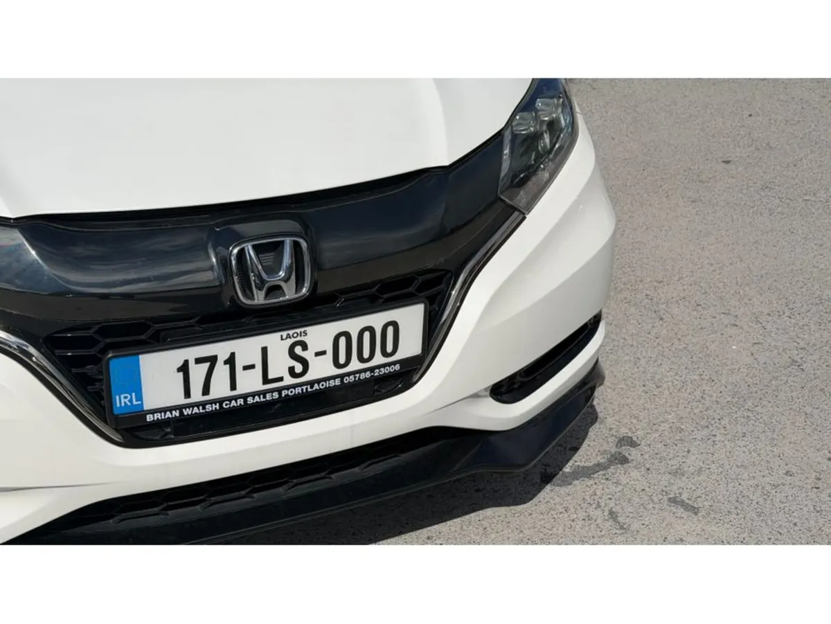 Honda Vezel 172 Hybrid RS HondaSensing - Image 3