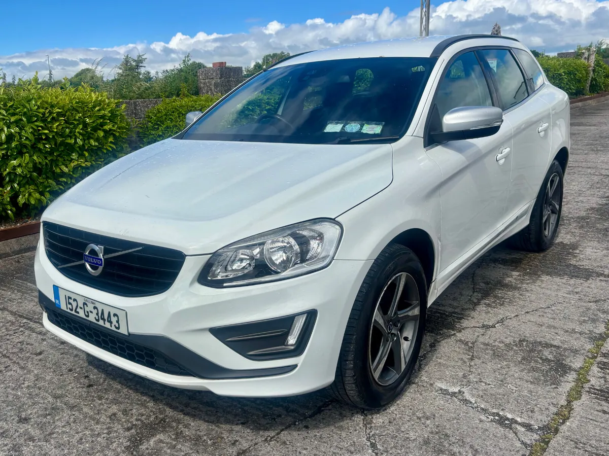 2015 Volvo XC60 2.0L Diesel R DESIGN - Image 5
