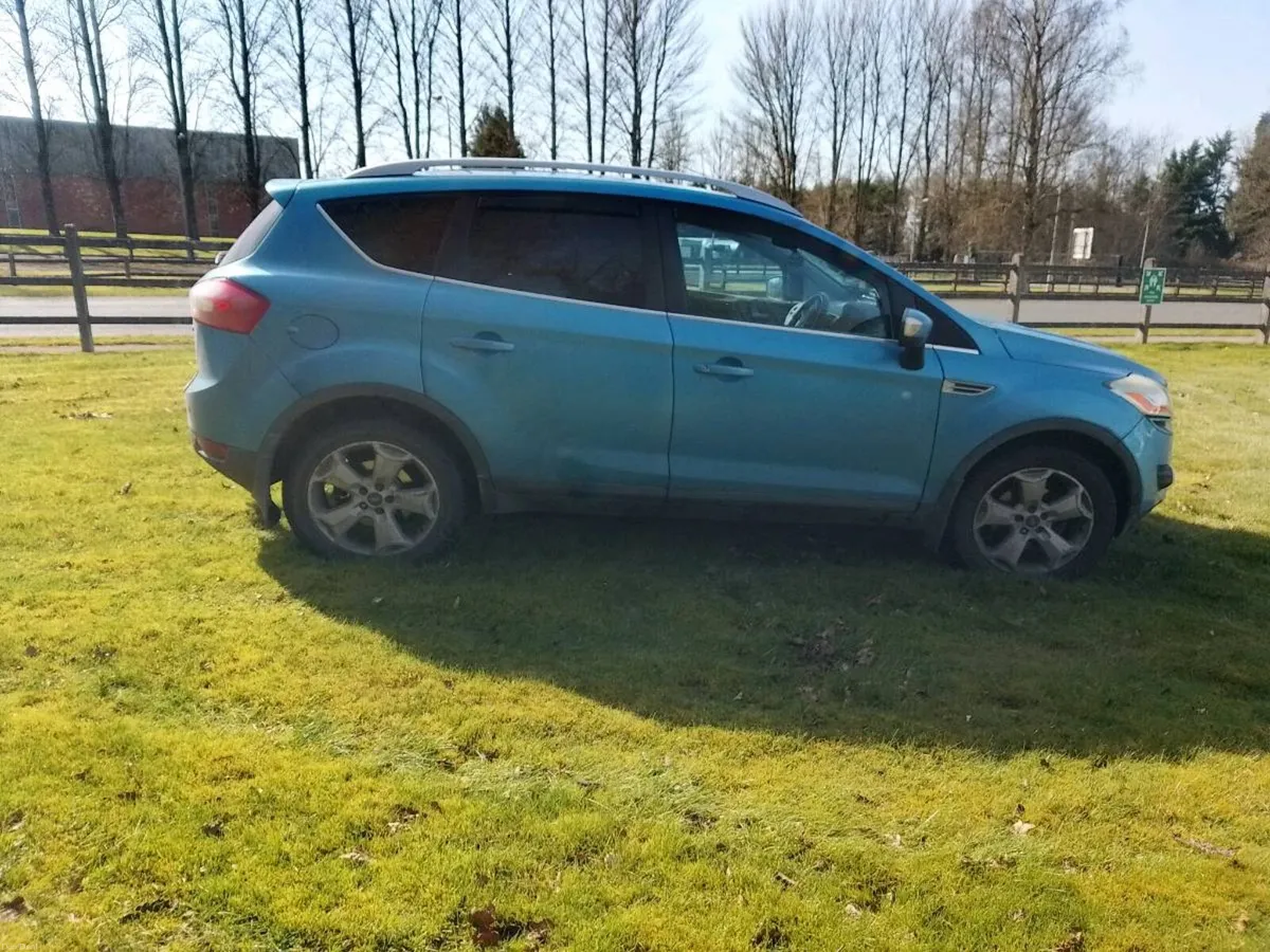 Ford Kuga Titanium 4x4 - Image 2