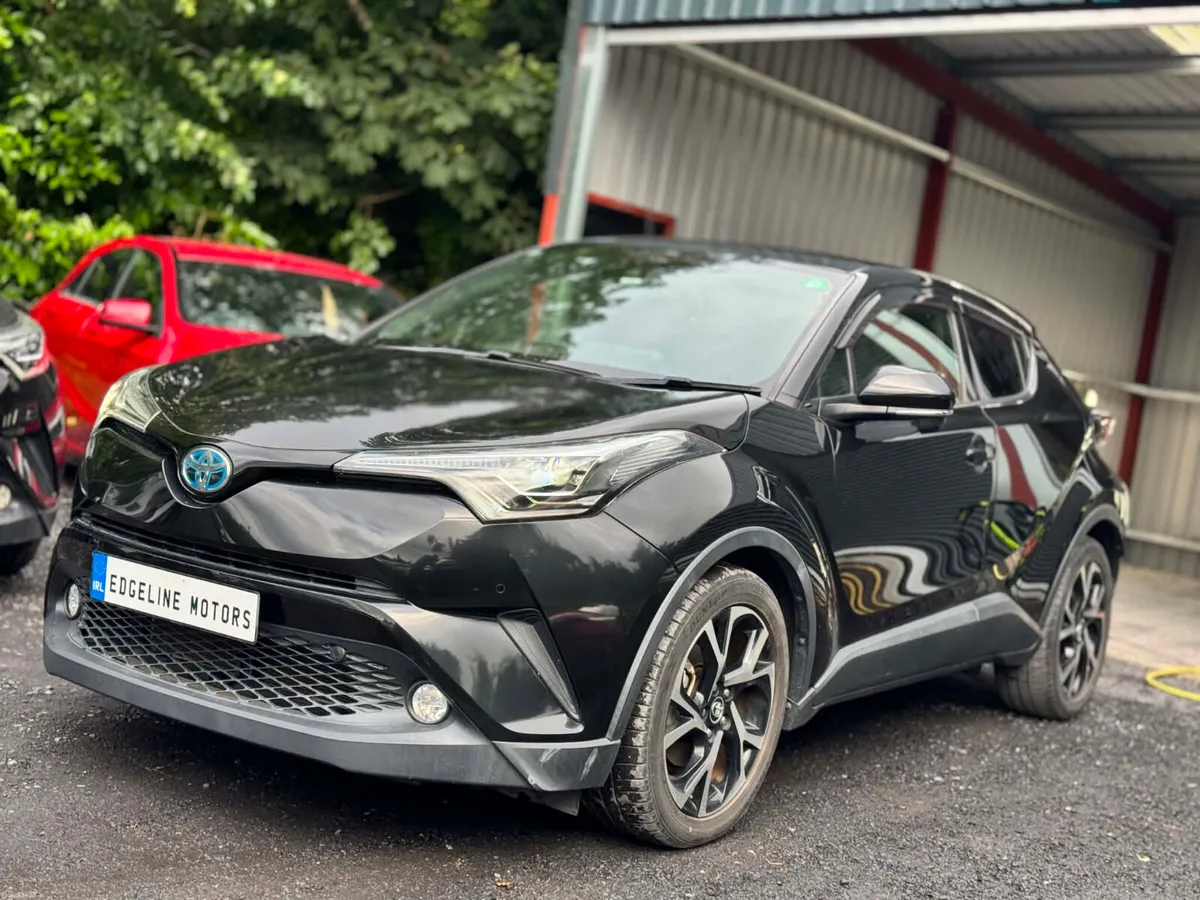 2017 Toyota CHR  immaculate condition - Image 3