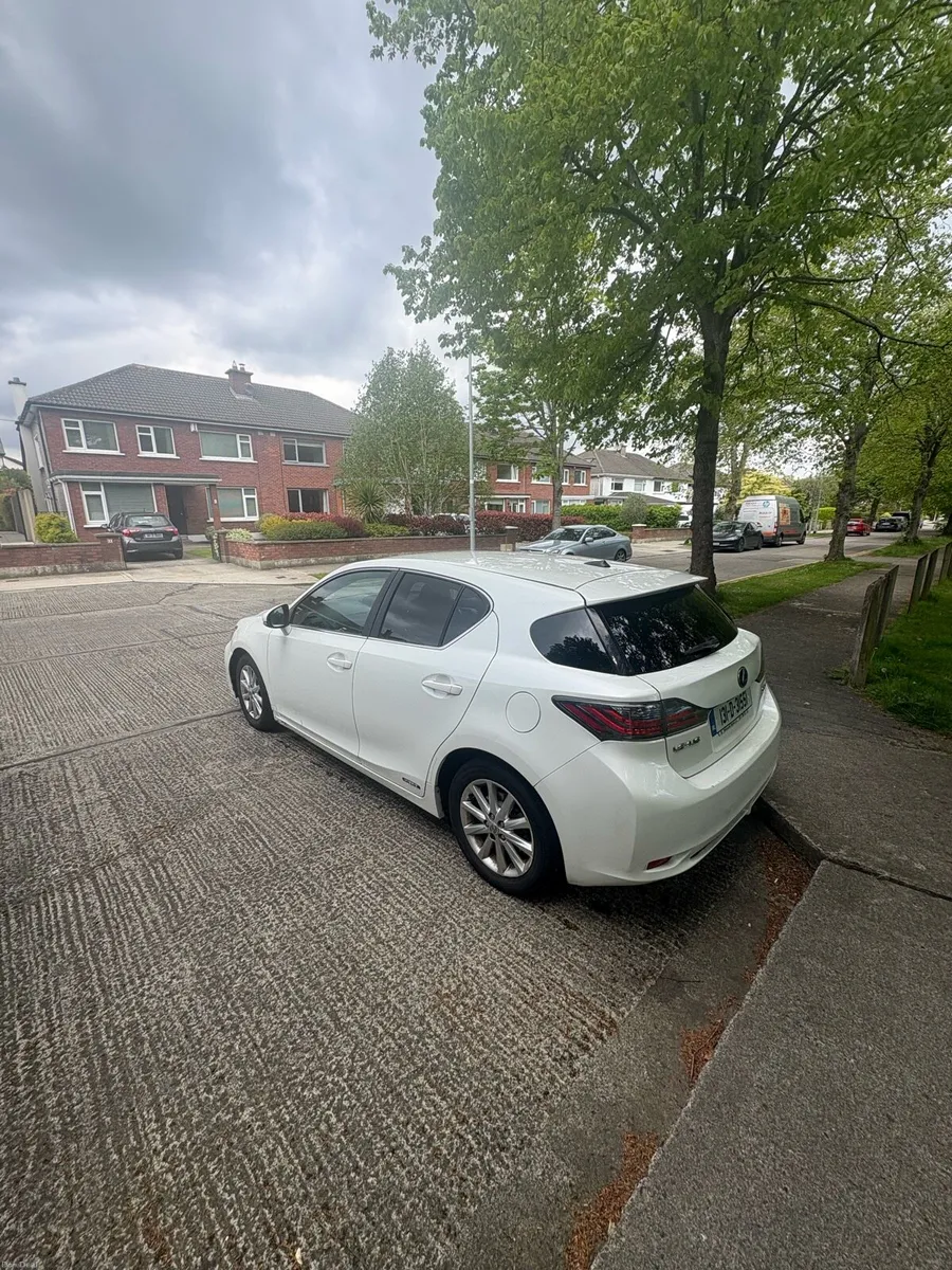 Lexus CT200h 2013 - Image 4