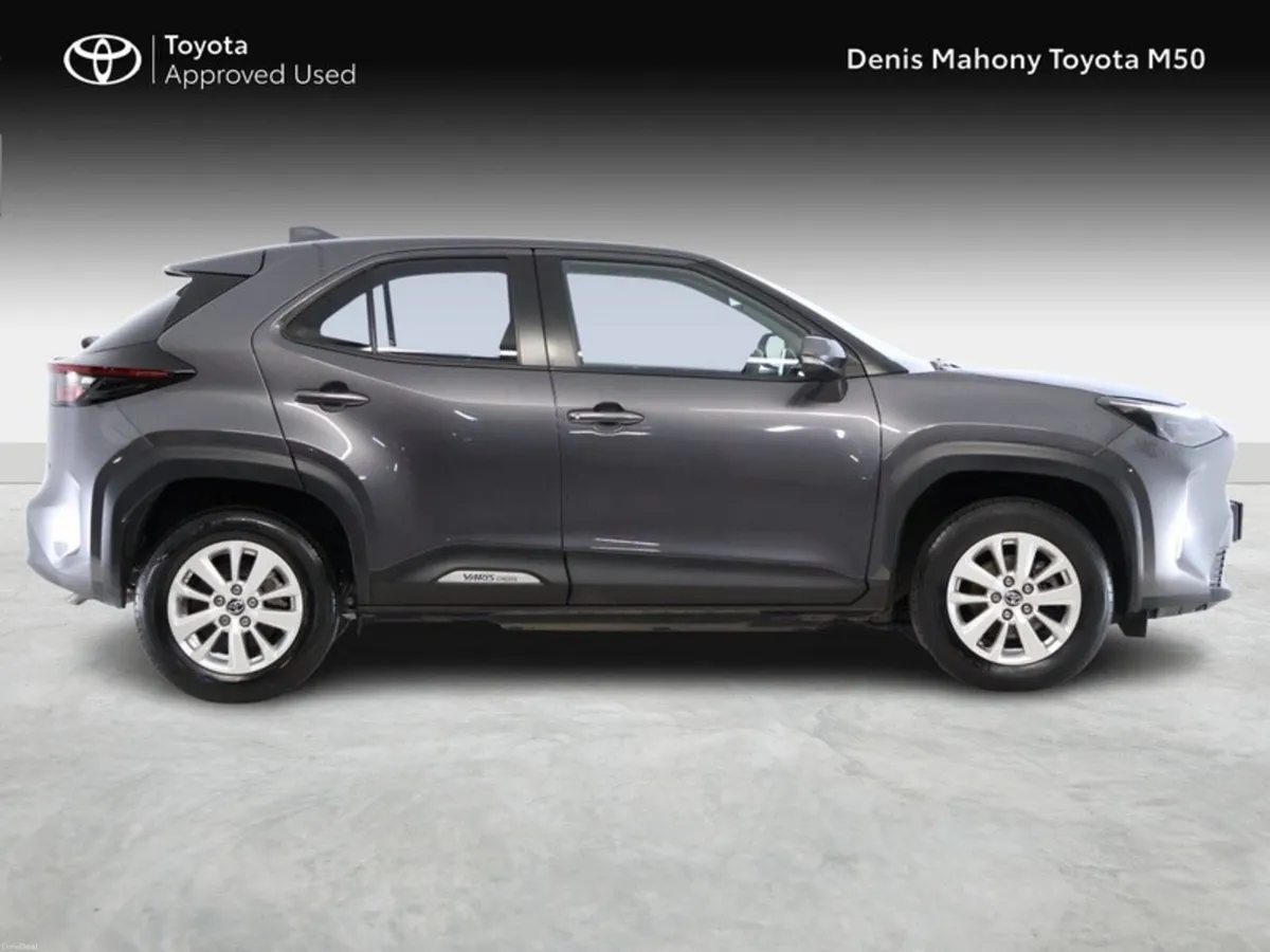 Toyota Yaris Cross Luna Hybrid - Image 3