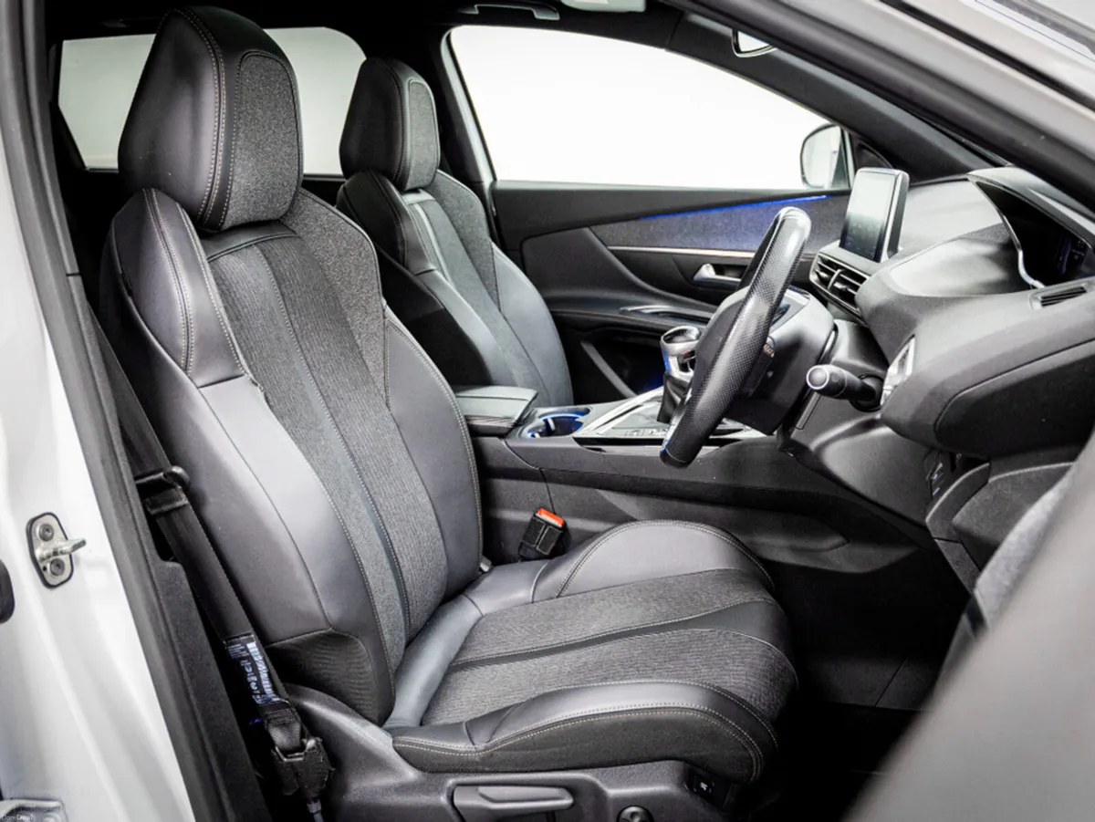 Peugeot 5008 GT-Line Premium 1.5 Diesel 130HP - Image 3