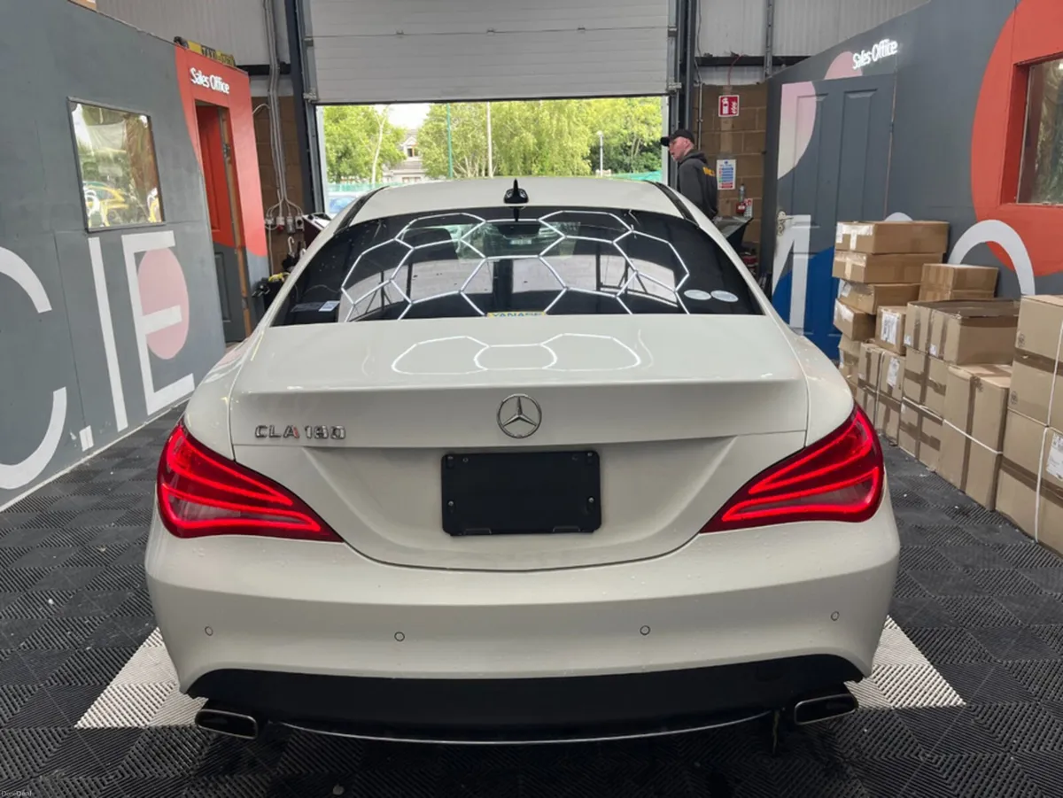 Mercedes-Benz CLA 2015 MERCEDES-BENZ CLA180 1.6 AU - Image 3