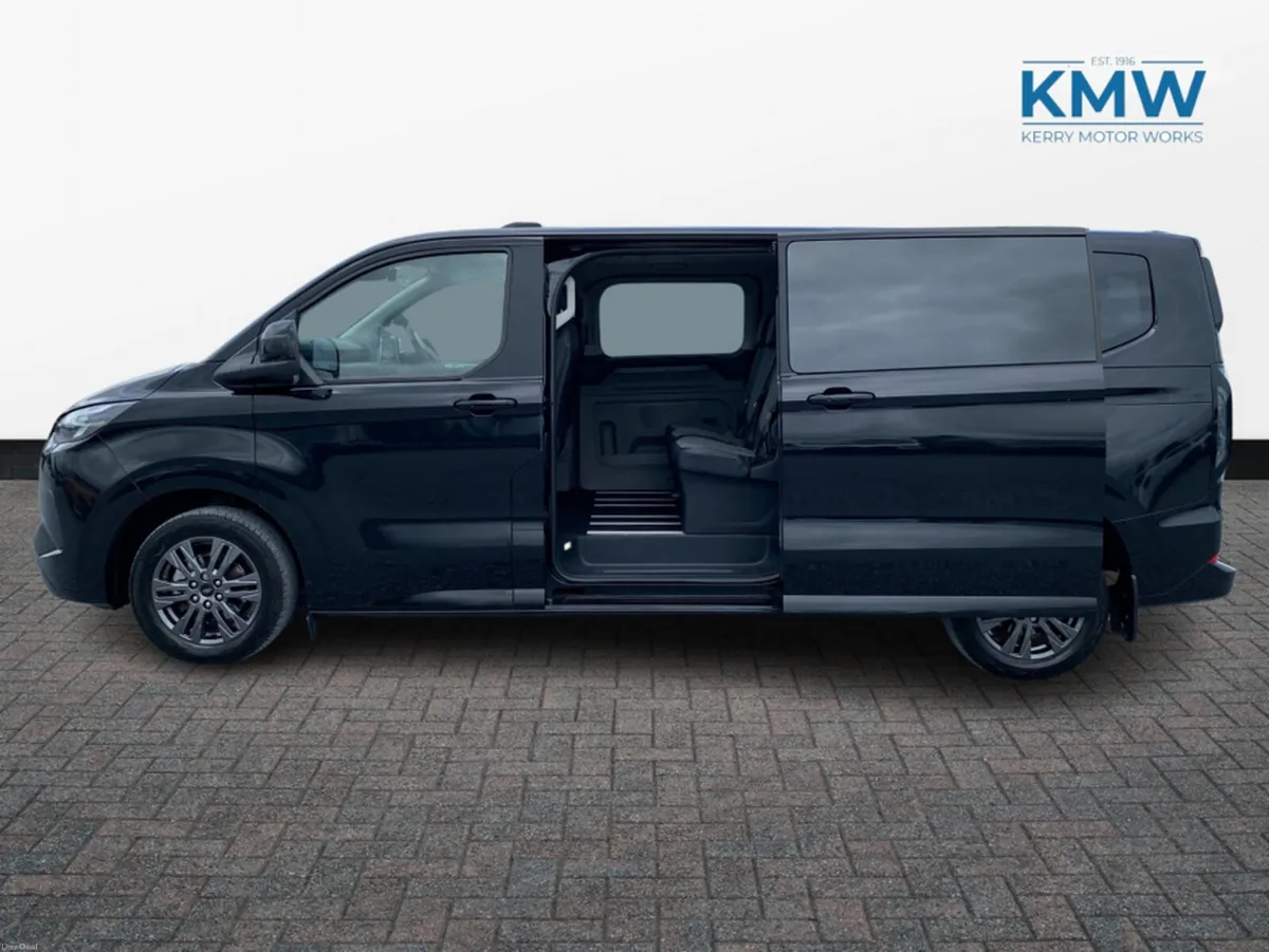 Ford Tourneo Custom 2.5 LWB Limited 232 BHP Automa - Image 6