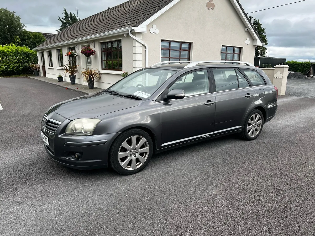 Toyota Avensis - Image 4